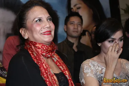 Foto Christine Hakim