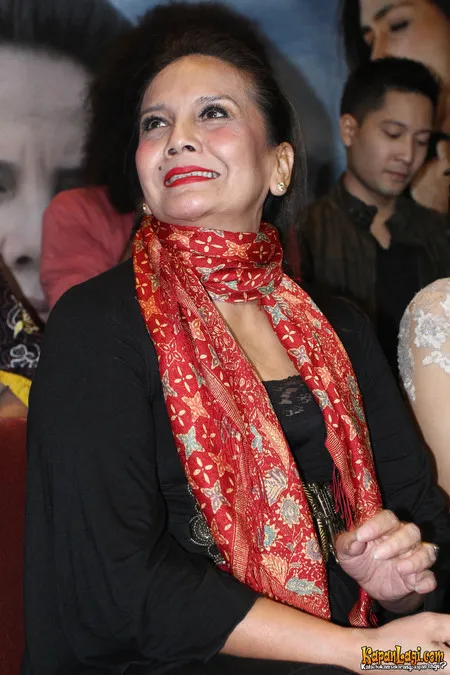 Foto Christine Hakim