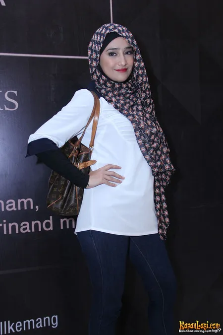 Foto Cindy Fatika Sari