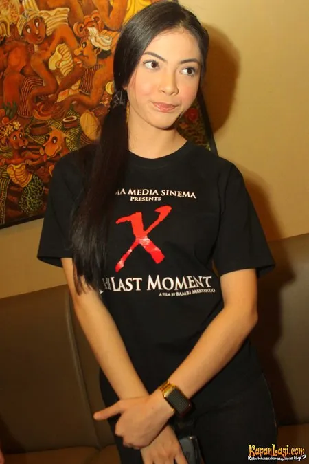 Foto Cinta Dewi