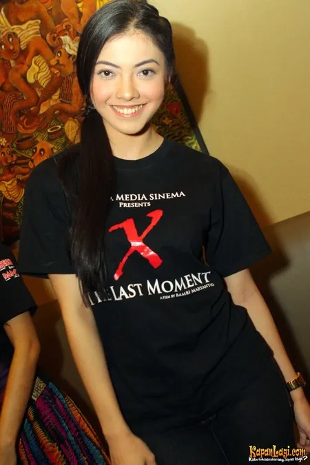 Foto Cinta Dewi