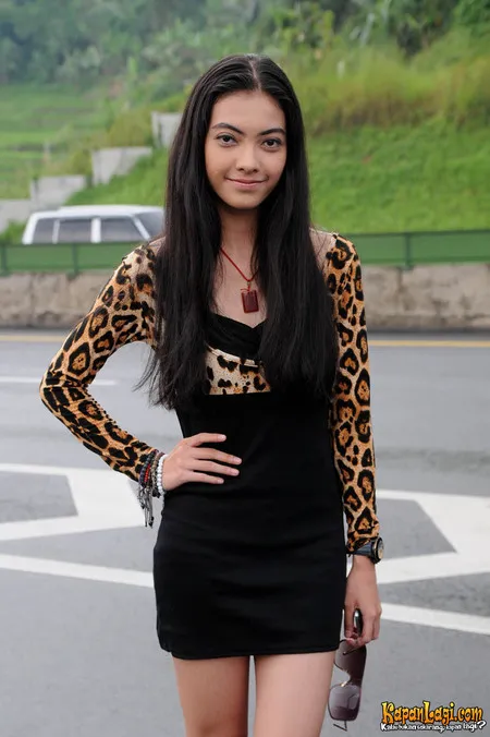 Foto Cinta Dewi