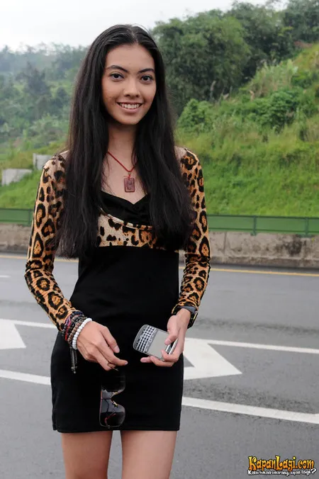 Foto Cinta Dewi