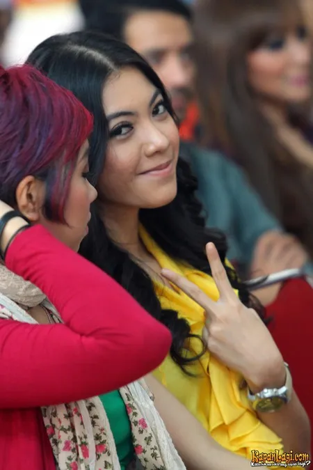 Foto Cinta Dewi