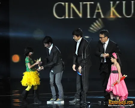 Foto Cinta Kuya