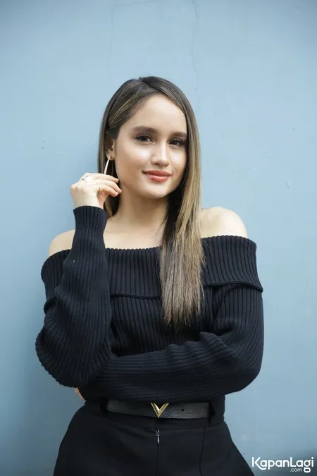 Foto Cinta Laura