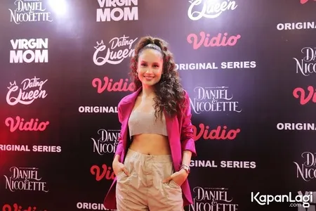 Foto Cinta Laura
