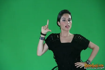 Foto Cinta Laura