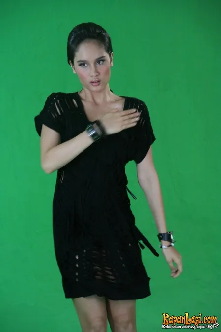 Foto Cinta Laura