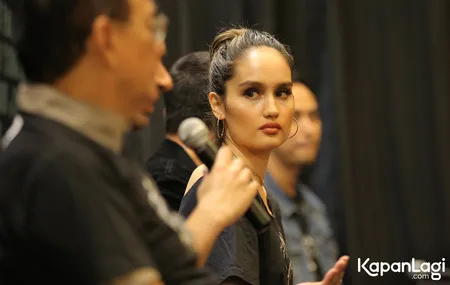 Foto Cinta Laura Kiehl