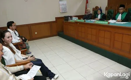 Foto Cinta Ratu Nansya