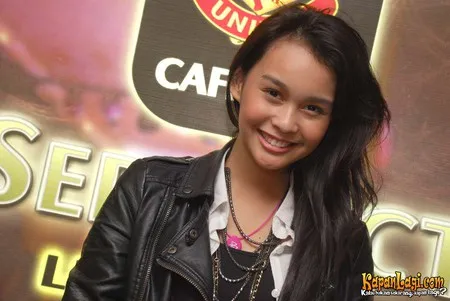 Foto Conchita Caroline