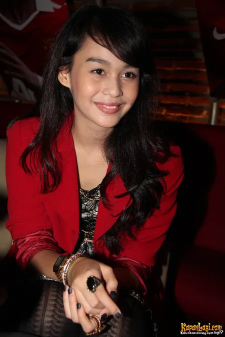 Foto Conchita Caroline