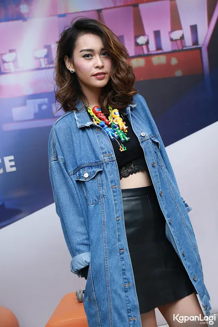 Foto Conchita Caroline