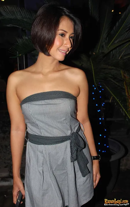 Foto Cut Memey. Nomor Foto: 079