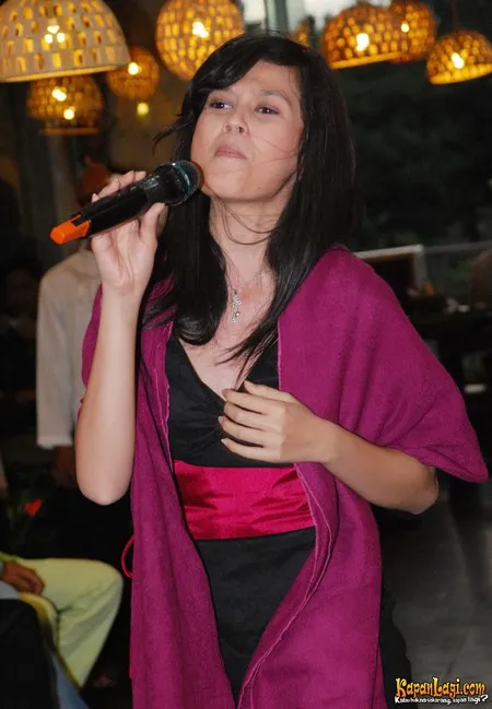 Foto Cut Meyriska