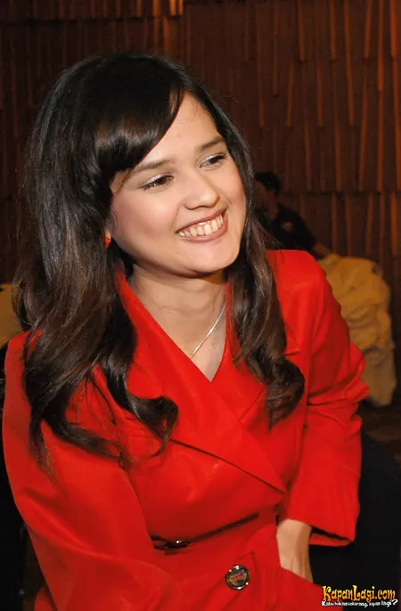 Foto Cut Meyriska