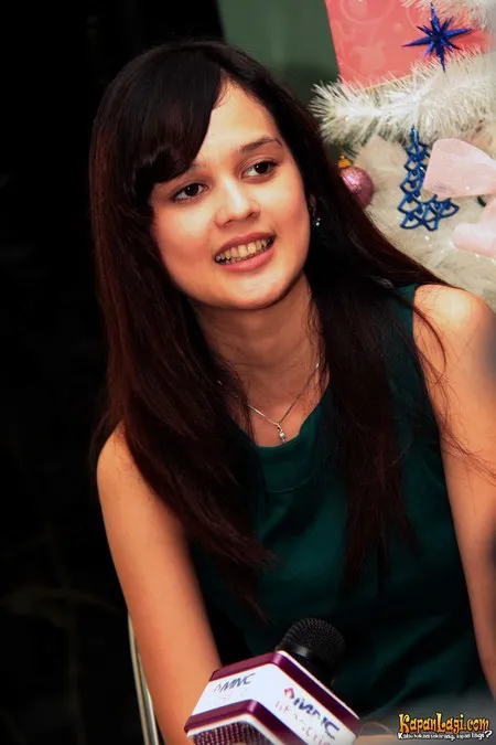 Foto Cut Meyriska