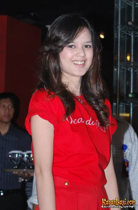 Foto Cut Meyriska