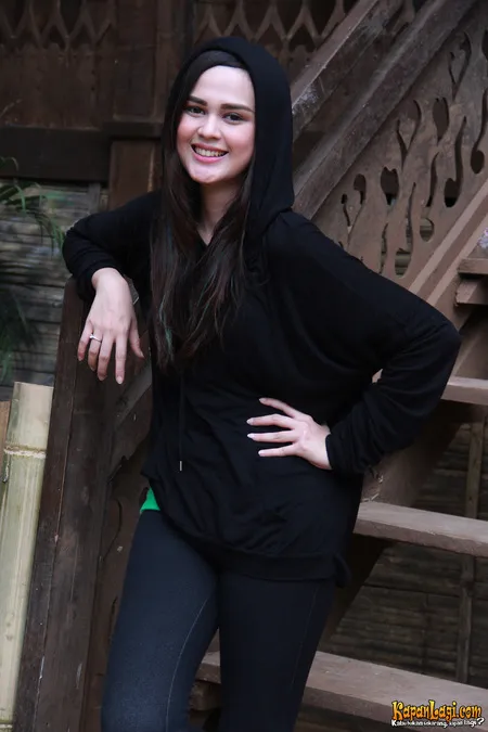 Foto Cut Meyriska