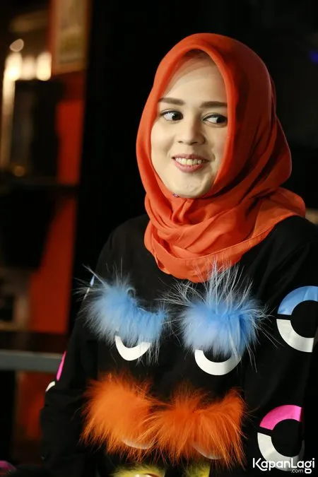 Foto Cut Meyriska. Nomor Foto: 292