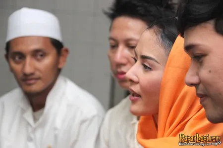 Foto Cynthiara Alona