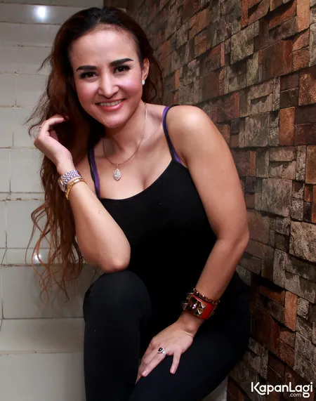 Foto Cynthiara Alona