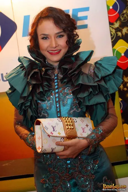 Foto Cynthiara Alona