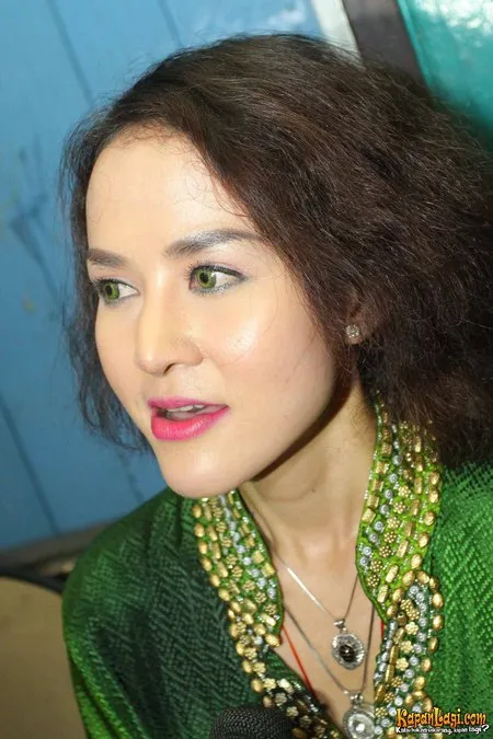 Foto Cynthiara Alona