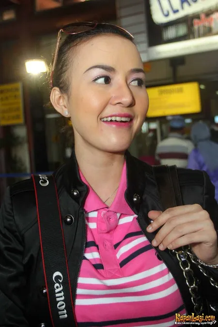 Foto Cynthiara Alona