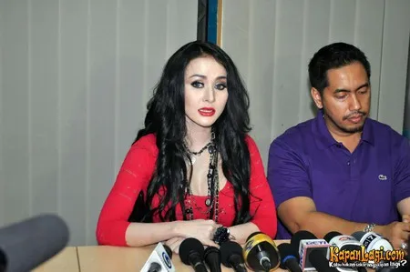 Foto Cynthiara Alona