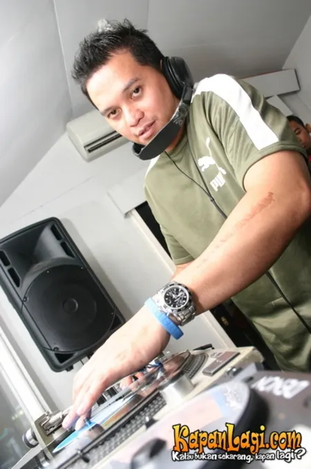 Foto DJ Riri