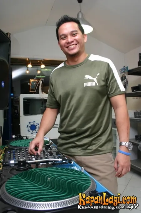 Foto DJ Riri