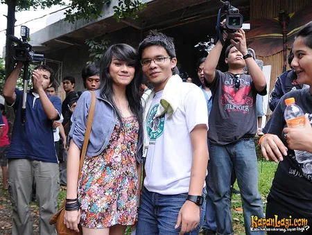 Foto Dara The Virgin