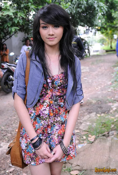 Foto Dara The Virgin