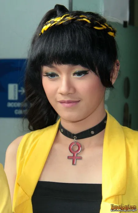 Foto Dara The Virgin