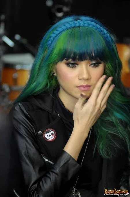 Foto Dara The Virgin