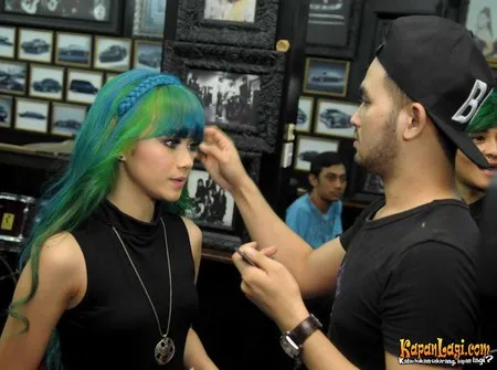 Foto Dara The Virgin