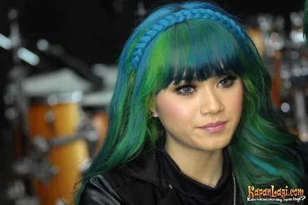 Foto Dara The Virgin