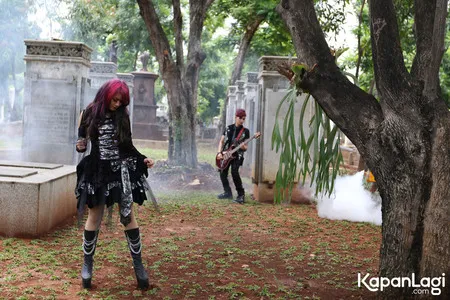 Foto Dara The Virgin