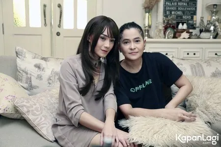 Foto Dara The Virgin