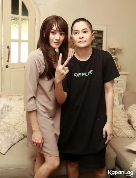 Foto Dara The Virgin