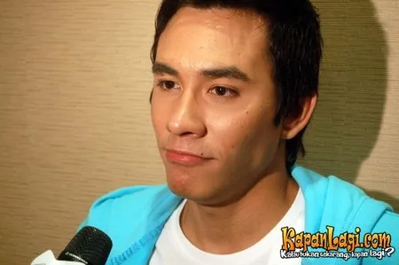 Foto Darius Sinathrya