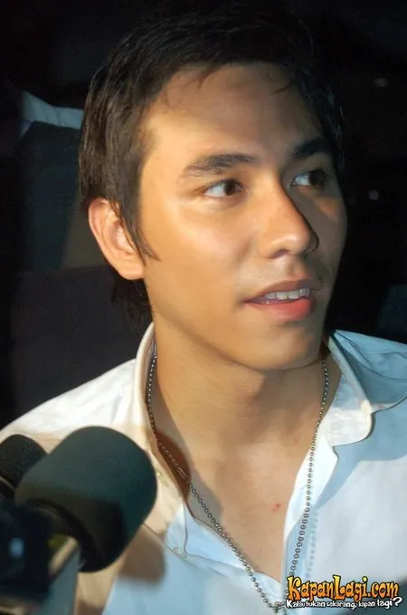 Foto Darius Sinathrya