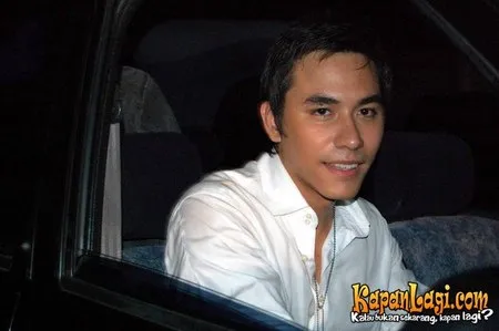 Foto Darius Sinathrya