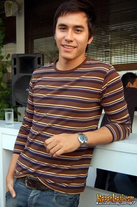 Foto Darius Sinathrya