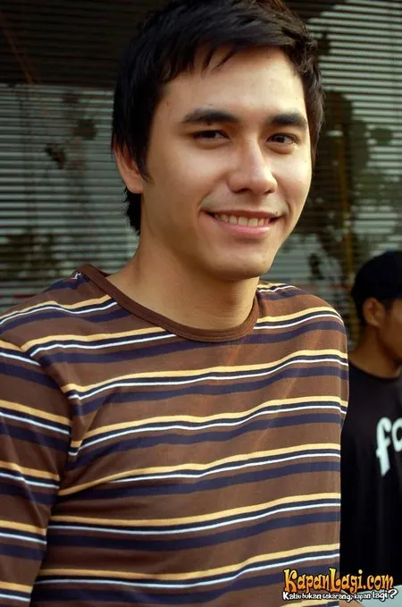 Foto Darius Sinathrya