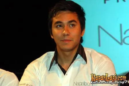 Foto Darius Sinathrya