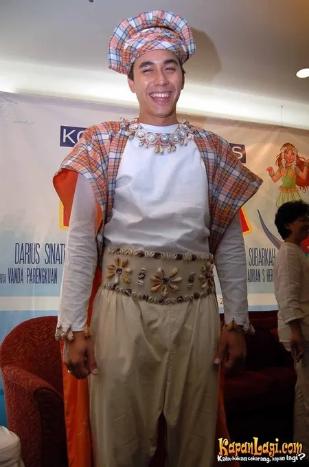 Foto Darius Sinathrya