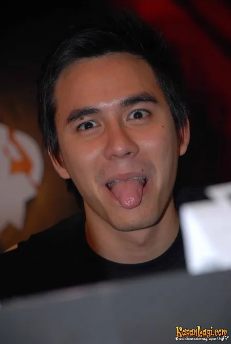 Foto Darius Sinathrya